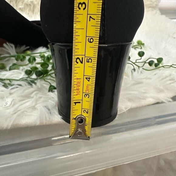 Donald J Pliner Black Stretchy Neoprene Square Toe Low Heel Pumps sz 7M - Picture 10 of 10